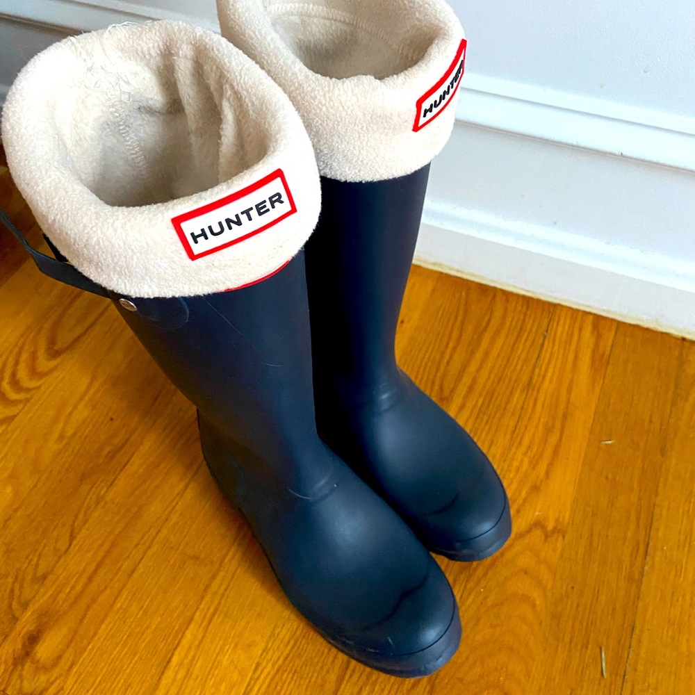 Women’s Tall Hunter Boots, Black with Cream Fleece Liners.